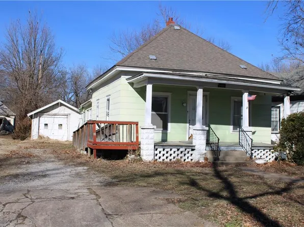 1419 Dirr Ave, Parsons, KS 67357