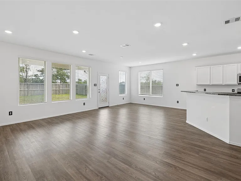 19179 Pinewood Grove Trl — Photo 5