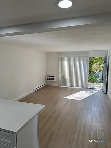 38B Putnam Grn #D — Photo 9