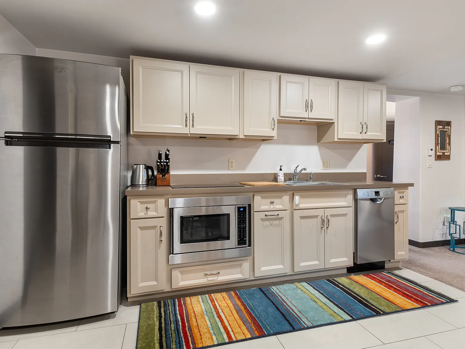 1 bed, 650 sqft, $3,250 — Photo 2