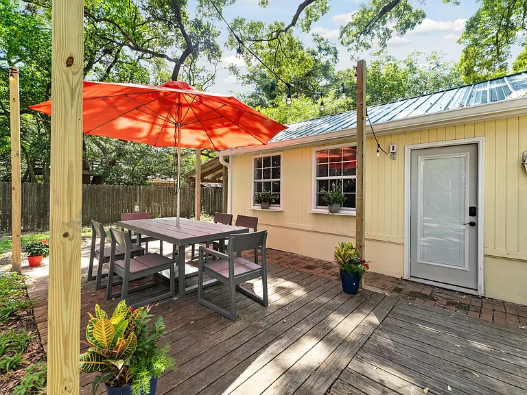1444 Pocahontas St — Photo 56