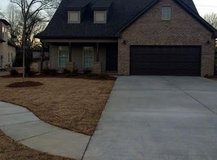 233 Falling Waters Way, Maylene, AL 35114