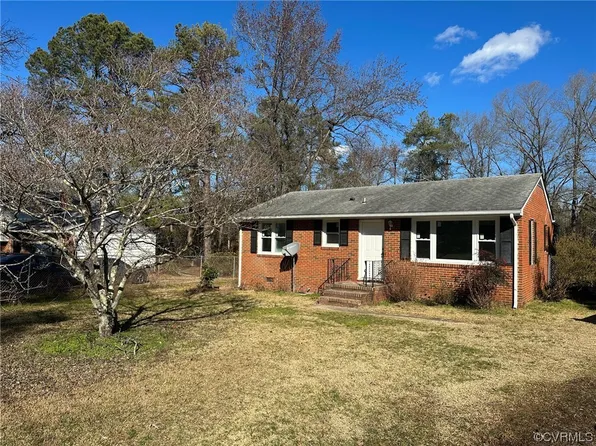 4135 Henshaw Dr, North Dinwiddie, VA 23803