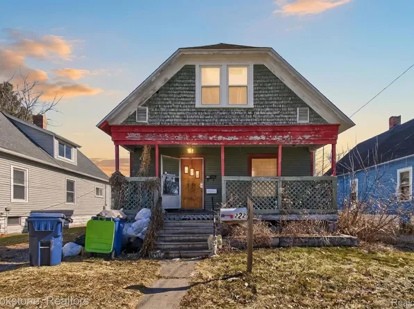 222 N Grant St, Bay City, MI 48708