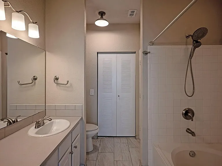 13700 Richmond Park Dr N #1501 — Photo 9