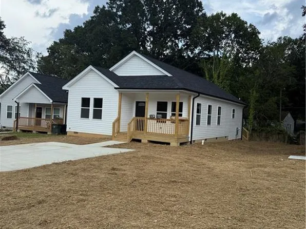 713 Ross St, Burlington, NC 27217