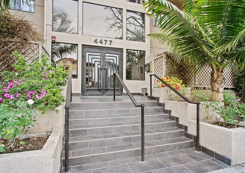 1st image of 4477 Woodman Ave APT 214