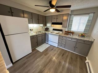 322 Bonnie Ct #101, Colorado Springs, CO 80916