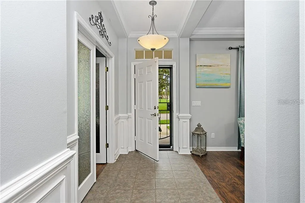 5 bed, 3.5 bath, 3000 sqft, $3,600 — Photo 3