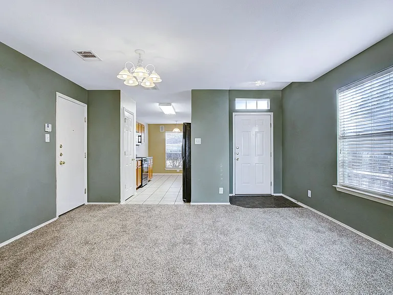 523 Granite Clf — Photo 7