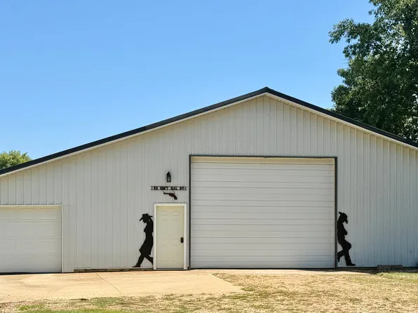 1620 Sioux Trail Rd, Lake Benton, MN 56149