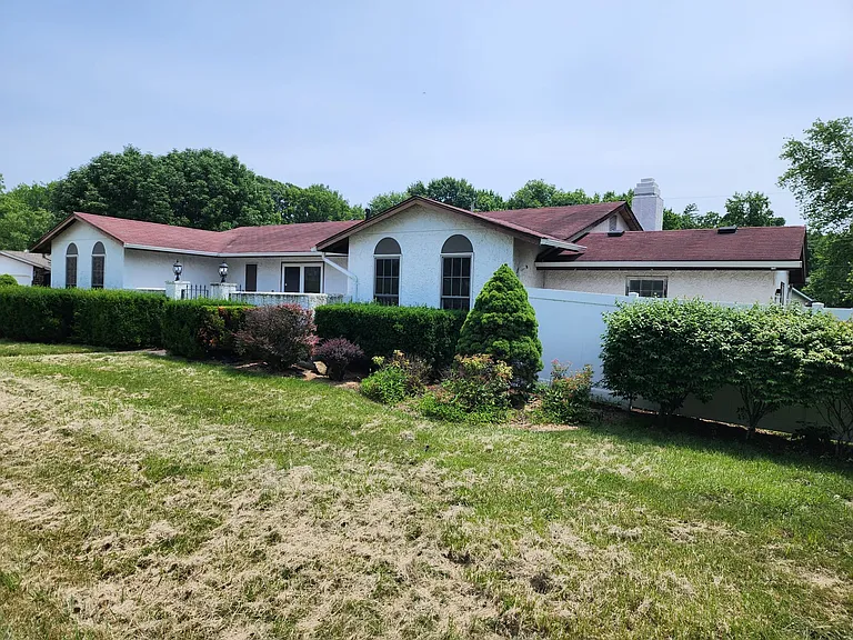 2801 Droste Rd — Photo 27