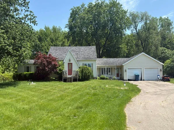 10732 56th Ave, Allendale, MI 49401