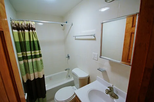 Rented by Owner | media 142