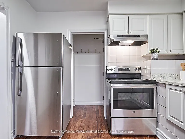 48 Tulloch Dr #MAIN — Photo 4