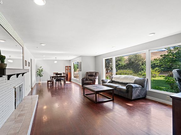 5th image of 1805 Southgate Pl
