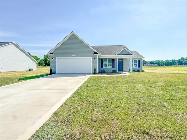 135 Presley St, Raeford, NC 28376