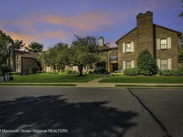 1003 Wellington Place, Aberdeen, NJ 07747