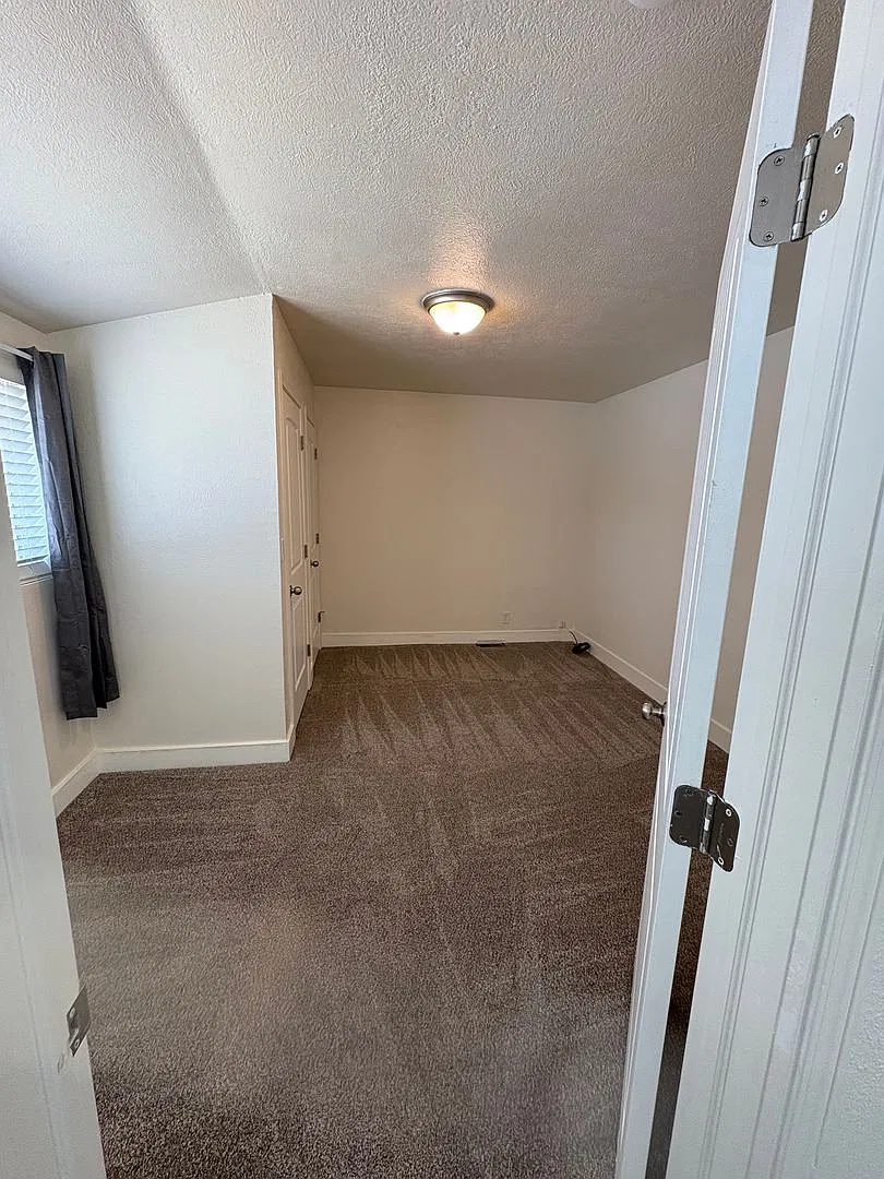 Home for Rent in Soap Lake — Photo 3
