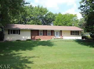 125 Olive St, Ellsworth, IL 61776