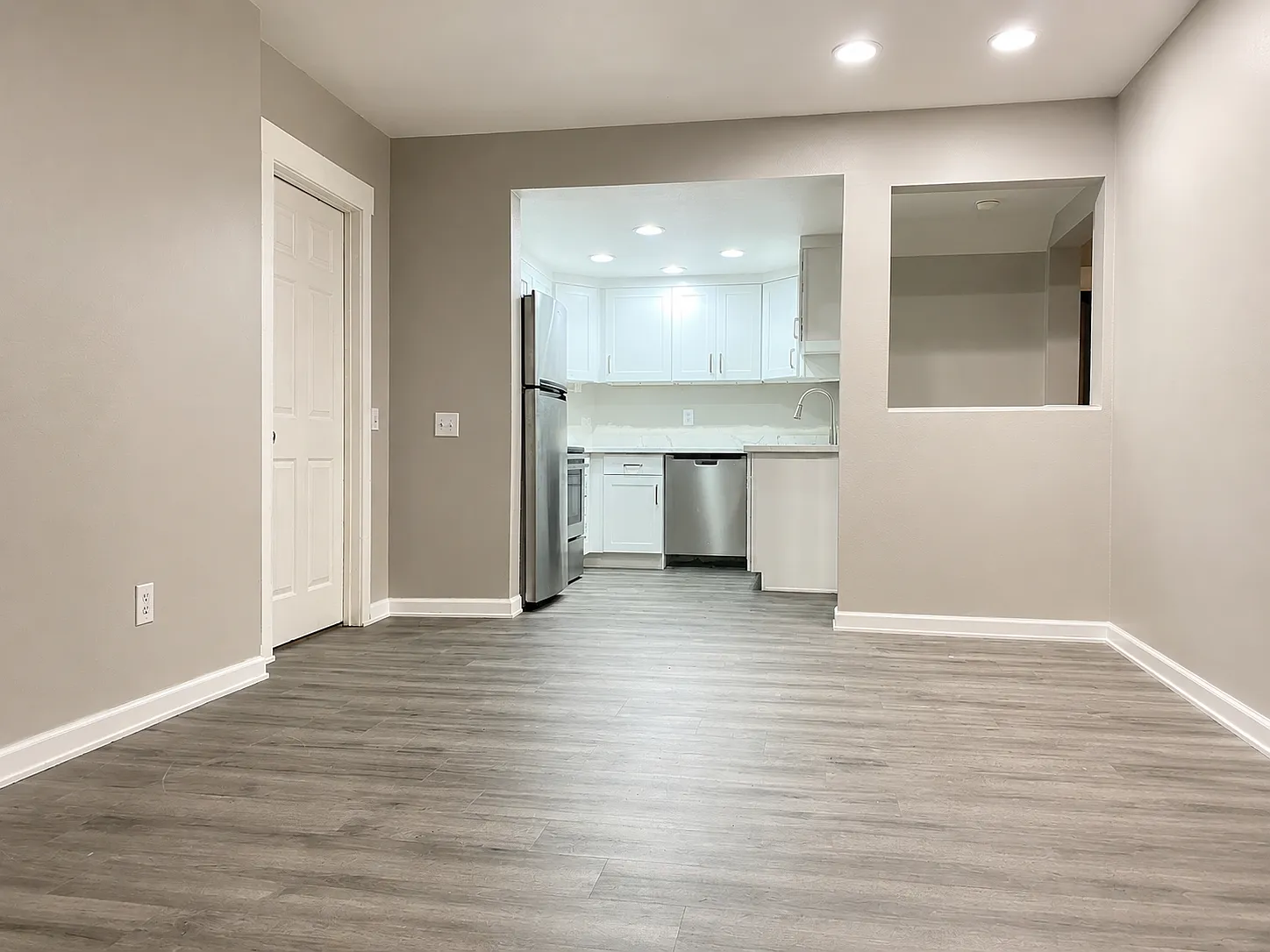 2 bed, 950 sqft, $2,395 — Photo 3