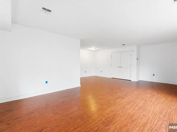 179 Roseland Ave, Caldwell, NJ 07006