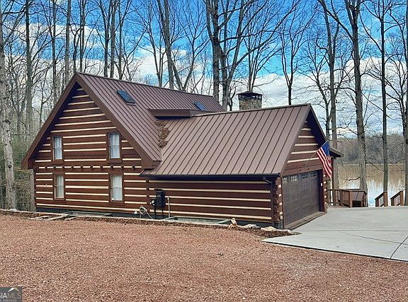 2nd image of 8 Hutchinson Lake Rd