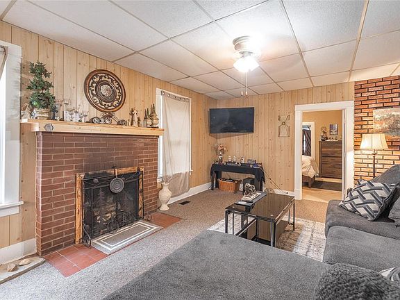 3rd image of 206 Havana St