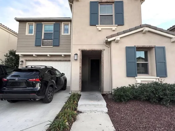 235 Triumph Ln, San Marcos, CA 92078