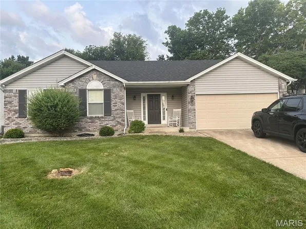 991 Reddington Oaks Ct, Saint Charles, MO 63304