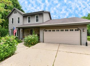 N51W14441 Jacklin Ct, Menomonee Falls, WI 53051