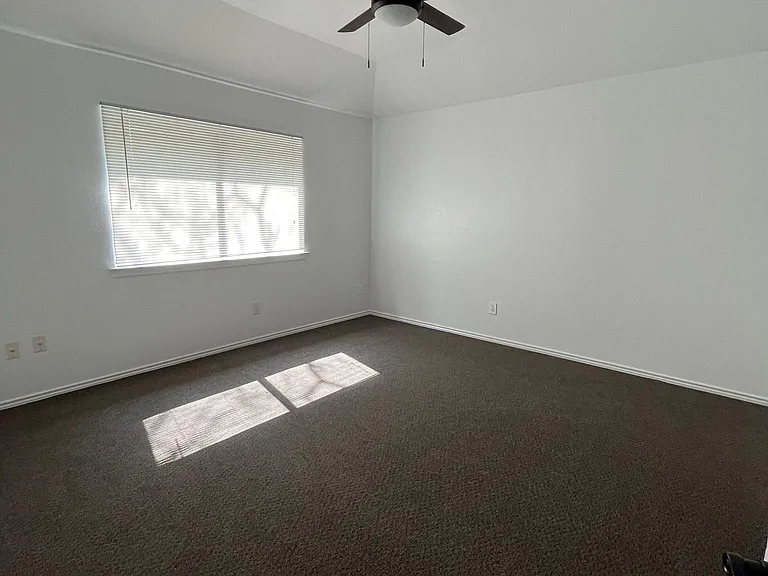 6308 Shasta Trl — Photo 10