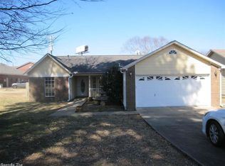 904 Edgewood Dr, Bryant, AR 72022