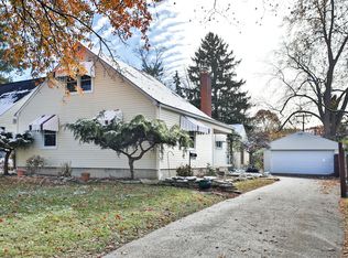 197 E Cooke Rd, Columbus, OH 43214