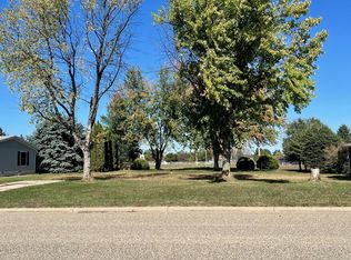 116 Schult Ridge Rd, Fredericksburg, IA 50630