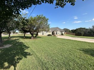 1001 W Apache Trl, Granbury, TX 76048