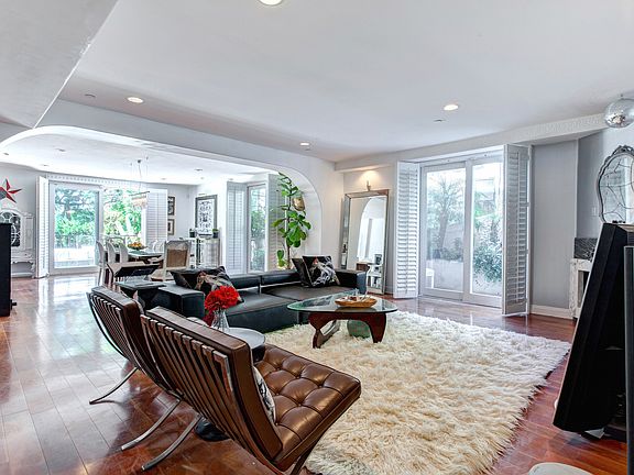 2nd image of 8609 W West Knoll Dr APT A