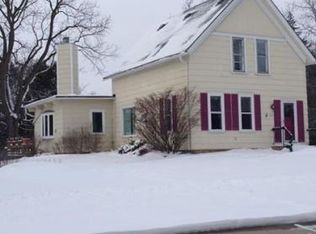 935 N Green Bay Rd, Grafton, WI 53024