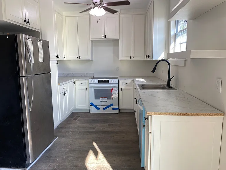 406 Harper Ln — Photo 24