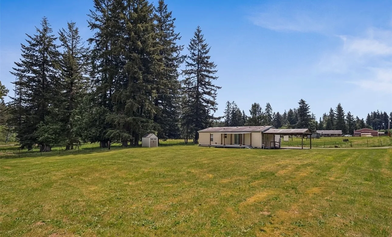 3 bed, 1100 sqft, $3,500 — Photo 3