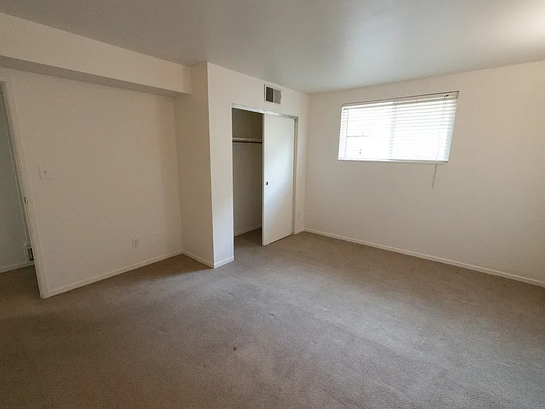 1168 S Foothill Dr #616 — Photo 6