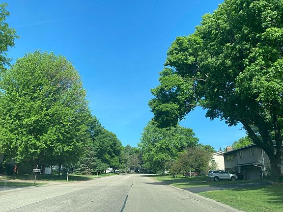 5th image of 1825 Bielenberg Dr