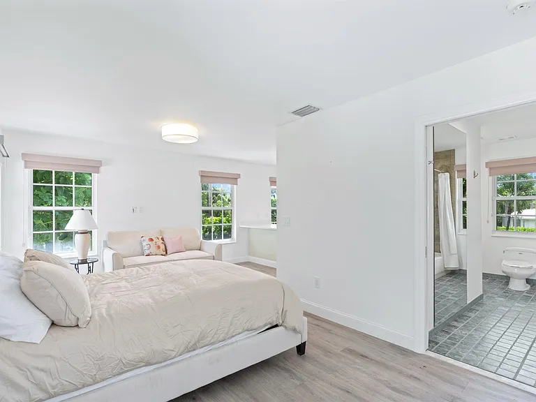 3304 N Flagler Dr — Photo 43