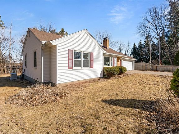 2nd image of 538 Schroeder Rd