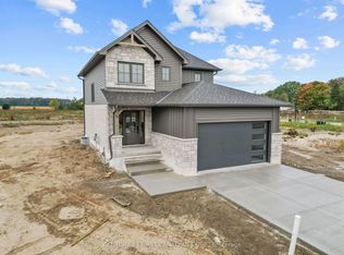5 Doerr Ct, North Middlesex, ON N0M1A0