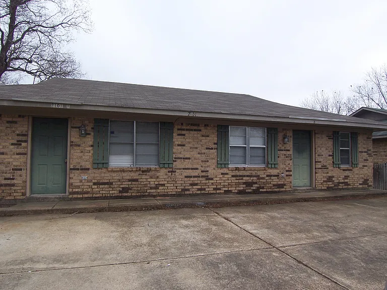 2101A Linda Rd — Photo 1