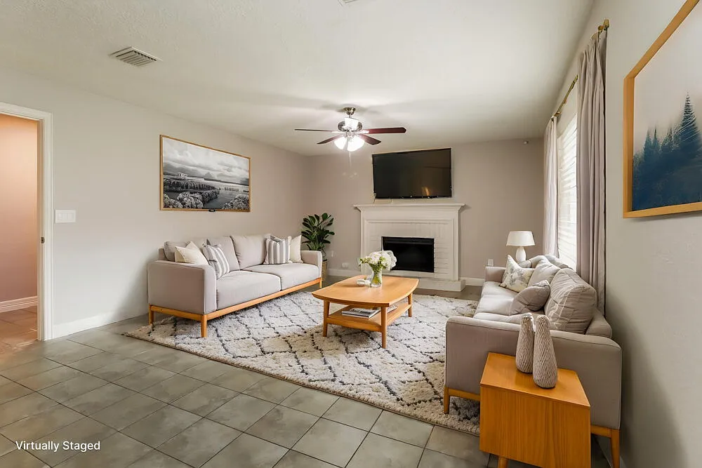 5 bed, 3.5 bath, 2586 sqft, $2,630 — Photo 4