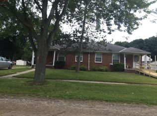 3002 Gloria St, Wayne, MI 48184