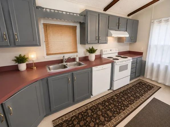 14 Patriot Cir, Plymouth, MA 02360