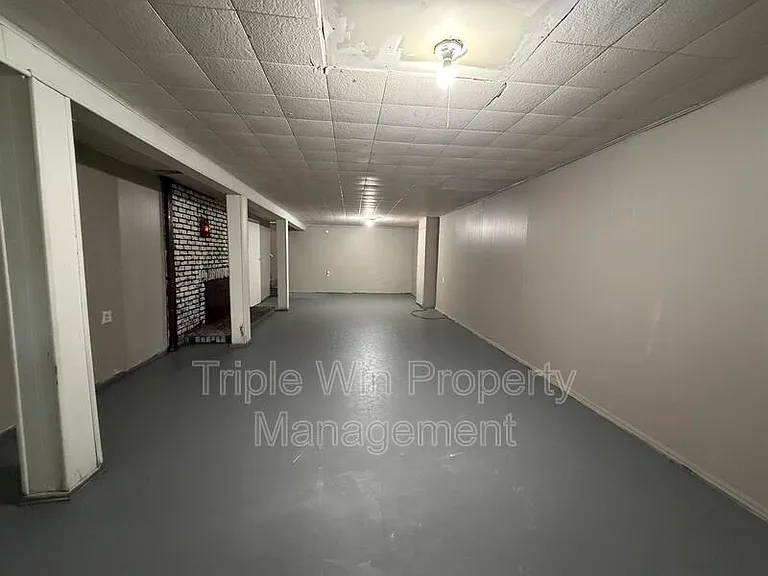 714 Undercliff Dr — Photo 30